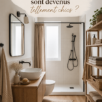 Salle de bain moderne avec des teintes crème et marron créant une ambiance chaleureuse