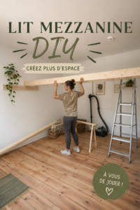 Un lit mezzanine en bois stylé, optimisant l'espace dans une chambre