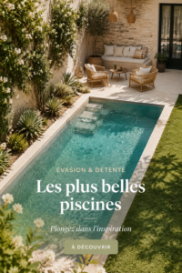 Une magnifique piscine bordée de palmiers au soleil.